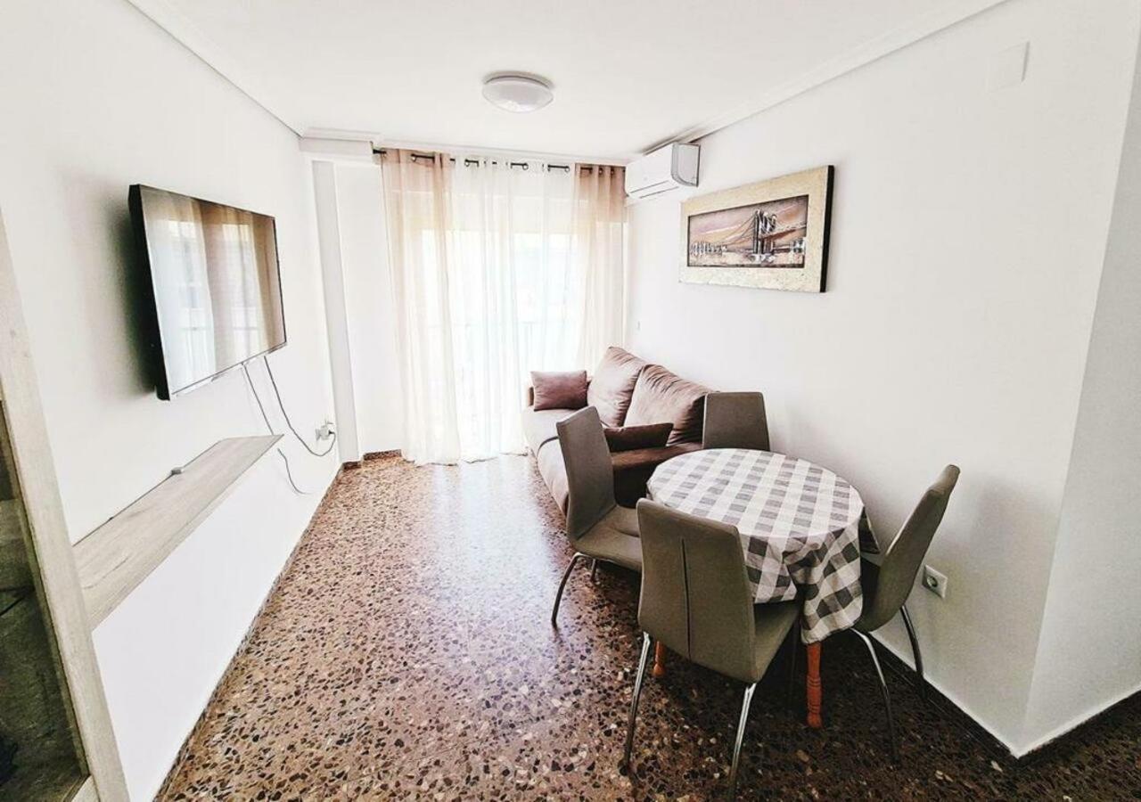 Carmen Apartments Benidorm Luaran gambar