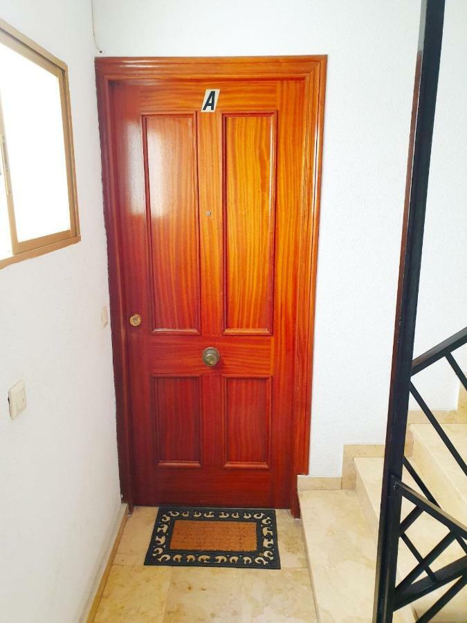 Carmen Apartments Benidorm Luaran gambar