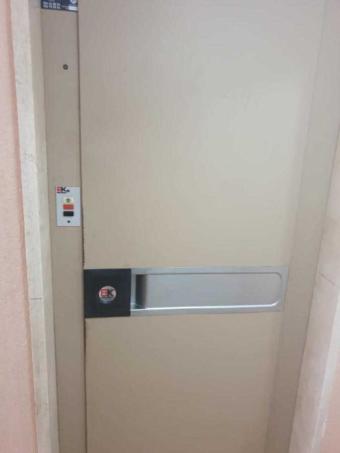 Carmen Apartments Benidorm Luaran gambar